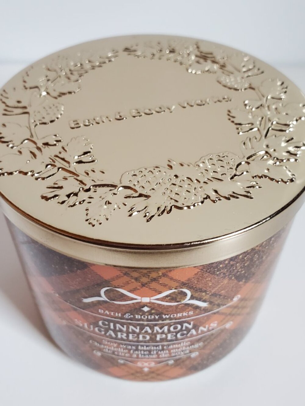 BATH & BODY WORKS Cinnamon Sugared Pecans 3 Wick Candle Soy Wax Blend 14.5oz - Picture 2 of 7